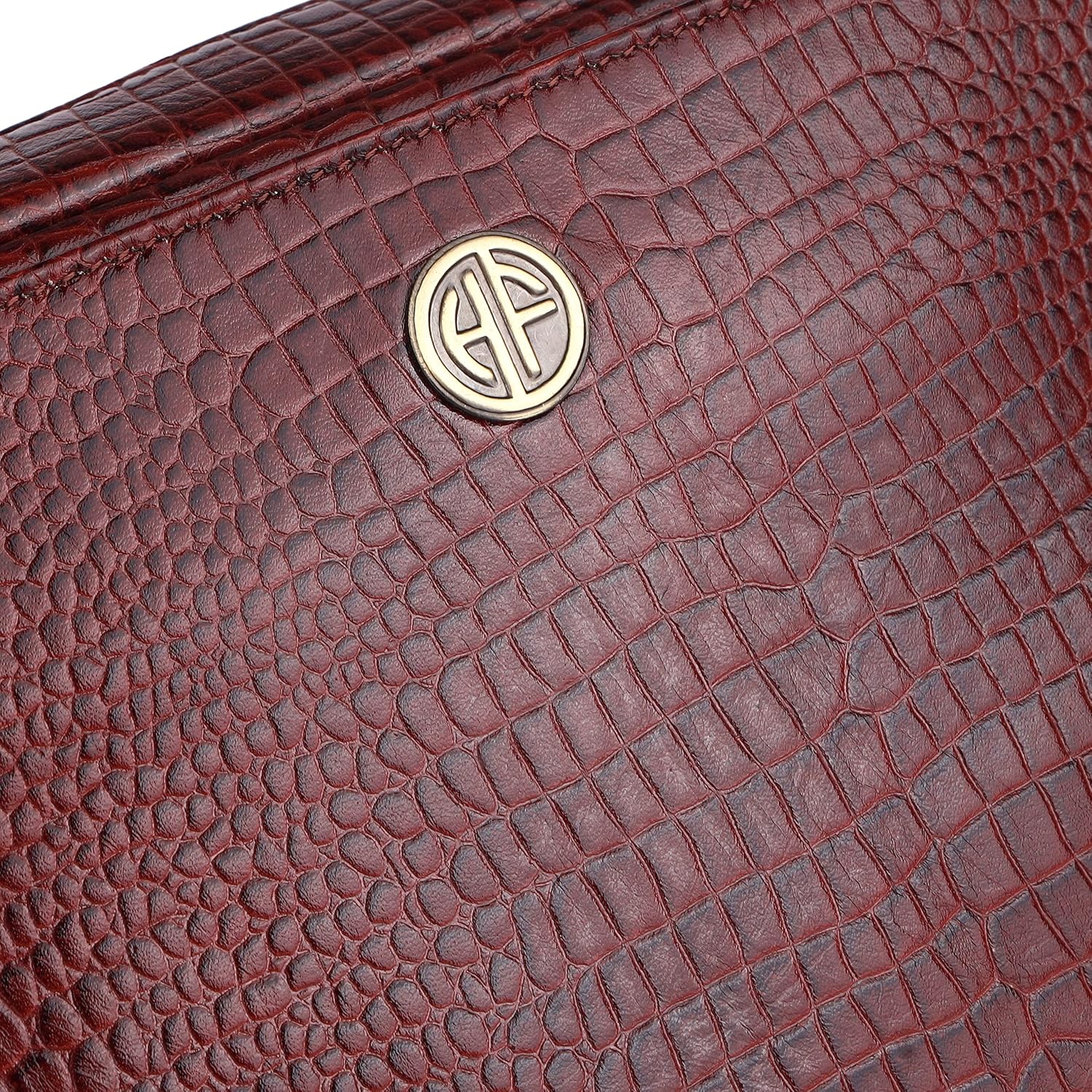 Hammonds Flycatcher Genuine Leather Sling Bag - Image 8